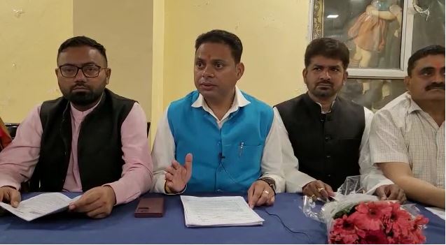 UKPSC: कनिष्ठ सहायक परीक्षा पत्र की सील टूटी होने पर भी कांग्रेस ने उठाए सवाल, पेपर बेचने का लगाया आरोप