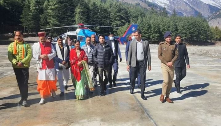 केंद्रीय मंत्री ज्योतिरादित्य पहुंचे उत्तदरकाशी, हर्षिल घाटी के ग्रामीणों की समस्या सुनेंगे