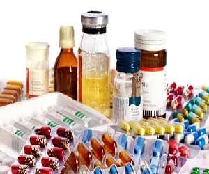 गोल्डन कार्ड धारकों को अब मुफ्त मिलेगी दवाइयां और जांच की सुविधा, पढ़िए पूरी खबर