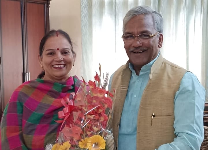 ऐतिहासिक: लखनऊ की मेयर बनी उत्तराखंड की सुषमा खर्कवाल, पूर्व सीएम त्रिवेंद्र रावत ने दी शुभकामनाएं