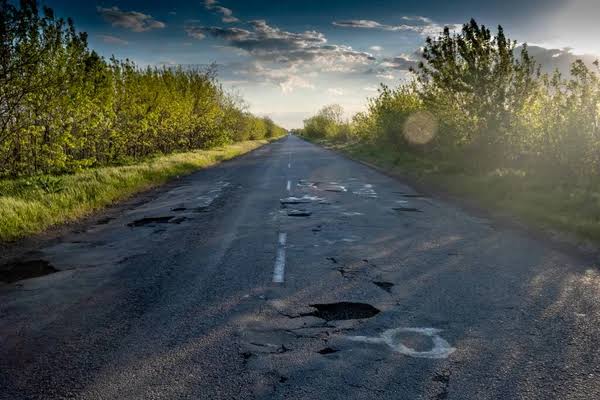 प्रदेश में पांच साल पूरी कर चुकी सड़कों की हालत में होगा सुधार, बजट जारी