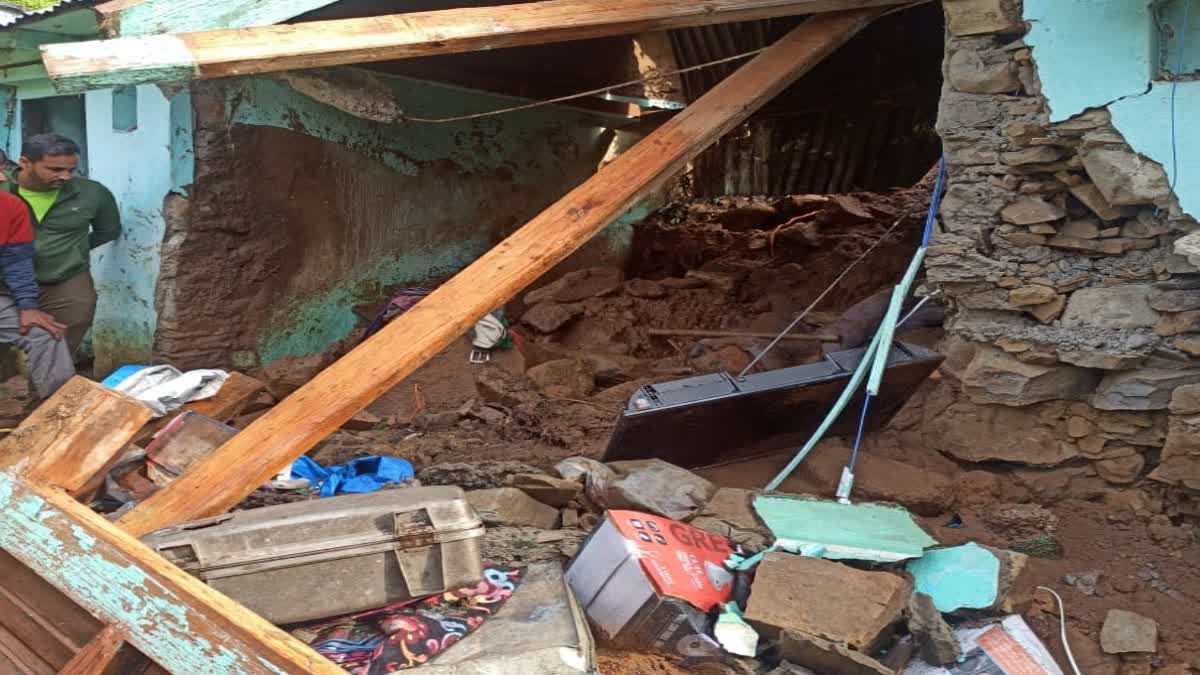 टिहरी में बारिश का तांडव, ढही घर की दीवार, मलबे में दबकर दो बच्चों की दर्दनाक मौत