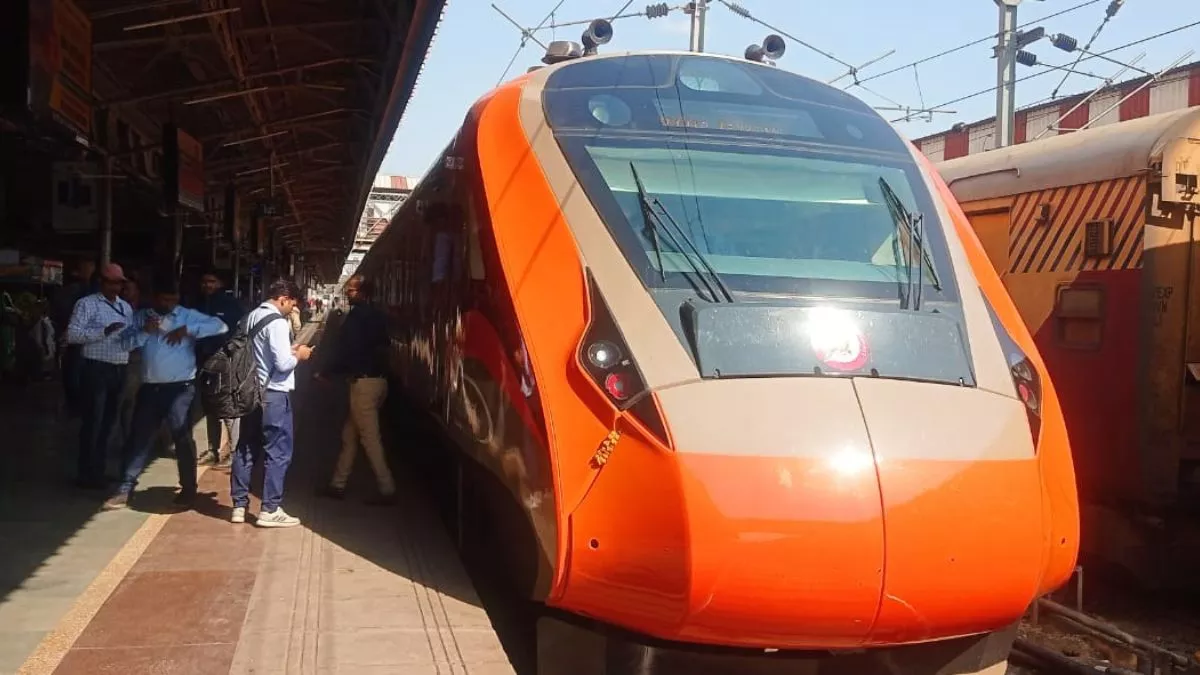 देहरादून से लखनऊ रूट पर दौड़ेगी वंदे भारत, जानें इसकी खासियत