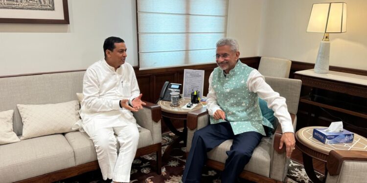 अनिल बलूनी ने की विदेश मंत्री से मुलाकात, गोपेश्वर और कोटद्वार में की Passport Office खोलने की मांग