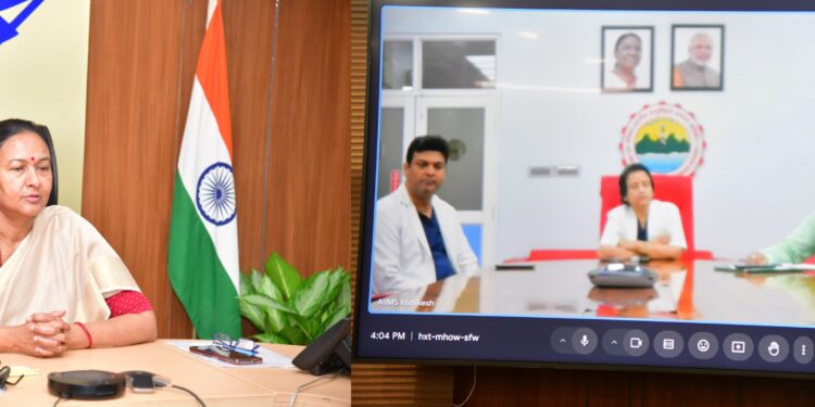 एम्स ऋषिकेश से जल्द शुरू होगी एयर एम्बुलेंस सर्विस, दुर्गम क्षेत्रों की गर्भवती महिलाओं को समय पर मिल पाएगा इलाज