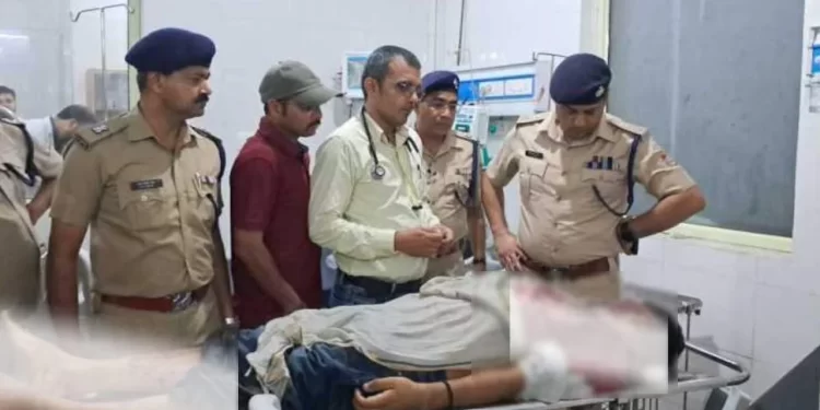 आधी रात पुलिस ने किया बदमाशों का एनकाउंटर, एक बदमाश ढेर, ज्वैलरी शॉप लूटकांड में शामिल था मारा गया डकैत