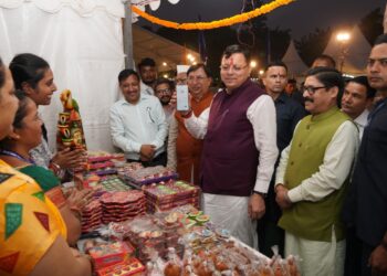 मुख्यमंत्री पुष्कर सिंह धामी ने शुक्रवार को रेंजर्स ग्राउंड देहरादून में आयोजित सरस मेला का    शुभारंभ  किया