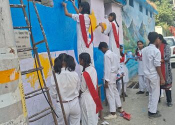 ऋषिकेश में नगर निगम ने किया स्वच्छ ऋषिकेश की संकल्पना  के अंतर्गत  समस्त विद्यालयों को नगर निगम की स्वच्छता एवं जागरूकता गतिविधियों से जोड़ा गया