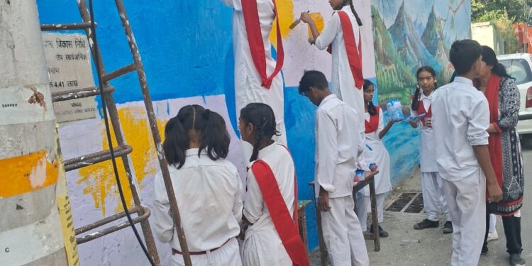 ऋषिकेश में नगर निगम ने किया स्वच्छ ऋषिकेश की संकल्पना  के अंतर्गत  समस्त विद्यालयों को नगर निगम की स्वच्छता एवं जागरूकता गतिविधियों से जोड़ा गया