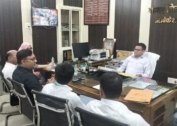 राष्ट्रीय स्वच्छ वायु कार्यक्रम के अंतर्गत नगर निगम ऋषिकेश में नगर स्तरीय समिति की बैठक का आयोजन किया गया 