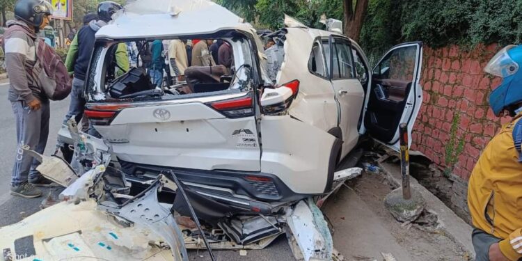 देहरादून दर्दनाक कार एक्सीडेंट में 6 लोगों की मौत और एक घायल