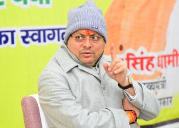 गंगा सहित सभी नदियों को स्वच्छ रखने का संकल्प लें , चमोली को स्वच्छ एवं आदर्श जनपद बनाने की दिशा में सभी विभाग मिलकर काम करें : सीएम