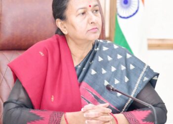 मुख्य सचिव  राधा रतूड़ी ने सचिव परिवहन को 175 बसों के खरीद के प्रस्ताव के निर्णय पर उचित स्तर पर आज ही वार्ता हेतु निर्देश दिए