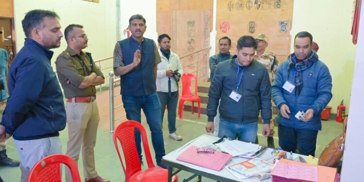 केदारनाथ विधान सभा का उप निर्वाचन सुव्यवस्थित एवं शांतिपूर्ण ढंग से हुआ संपन्न जिसमें 58.89 फीसदी रहा मतदान प्रतिशत