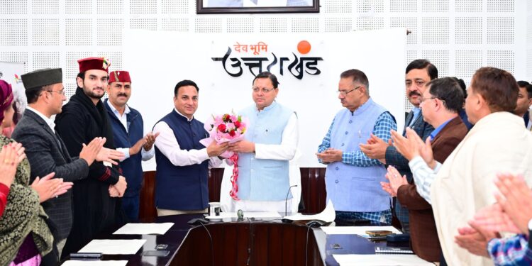 मुख्यमंत्री ने पहली जौनसारी फीचर फिल्म “मैरै गांव की बाट” का प्रोमो और पोस्टर लांच किया