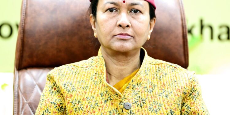 मुख्य सचिव  राधा रतूड़ी ने राज्य के 25वें स्थापना दिवस के अवसर पर  प्रधानमंत्री  द्वारा उत्तराखंडवासियो एवं राज्य में बाहर से आने वाले पर्यटको से किये गए नौ आग्रह के अनुपालन एवं प्रभावी क्रियान्वयन हेतु निर्देश जारी किये