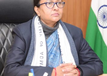 मुख्य सचिव  राधा रतूड़ी ने राज्य अतिथि गृहों को भुगतान के आधार पर पर्यटकों को भी उपलब्ध करवाने के निर्देश दिए