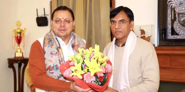 मुख्यमंत्री पुष्कर सिंह धामी ने की केंद्रीय खेल मंत्री से मुलाकात, राष्ट्रीय खेल के आयोजन पर हुई चर्चा