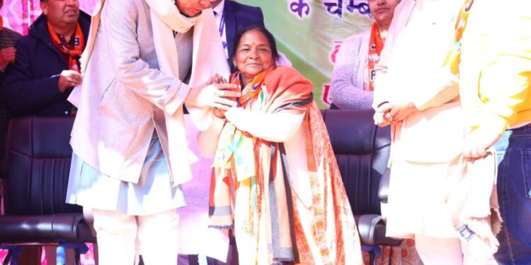 मुख्यमंत्री धामी ने चंबा नई टिहरी में जनसभा को संबोधित किया, निकाय चुनाव में तृष्टिकरण की राजनीति को करारा जवाब देगी चंबा की जनता-सीएम