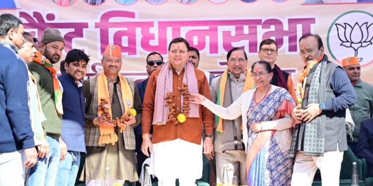 सीएम धामी ने देहरादून में कार्यकर्ताओं में भरा जोश  निकाय चुनाव में भाजपा को प्रचंड जीत दिलाने का आह्वान