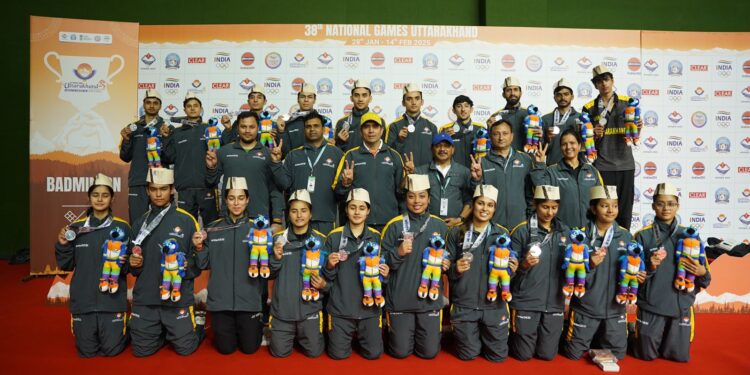 उत्तराखंड बैडमिंटन टीम ने 38वें राष्ट्रीय खेल में पुरुष और महिला टीम इवेंट में जीता सिल्वर मेडल
