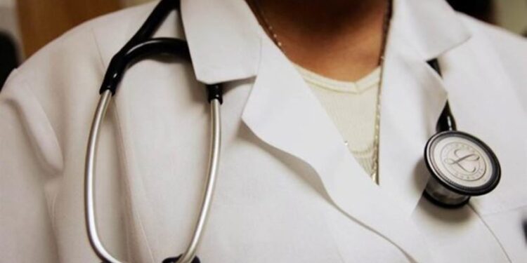 धामी सरकार ने 60 से बढ़ाकर 65 वर्ष की डॉक्टरों के रिटायरमेंट की उम्र , राज्य के लगभग 550 विशेषज्ञ डाक्टरों को मिलेगा सेवा लाभ