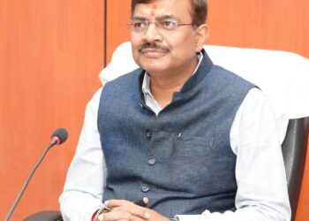 मुख्य सचिव  आनन्द बर्द्धन ने आपदा प्रबन्धन विभाग की समीक्षा की