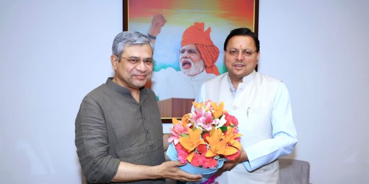 सीएम पुष्कर सिंह धामी ने रेल मंत्री से की मुलाकात