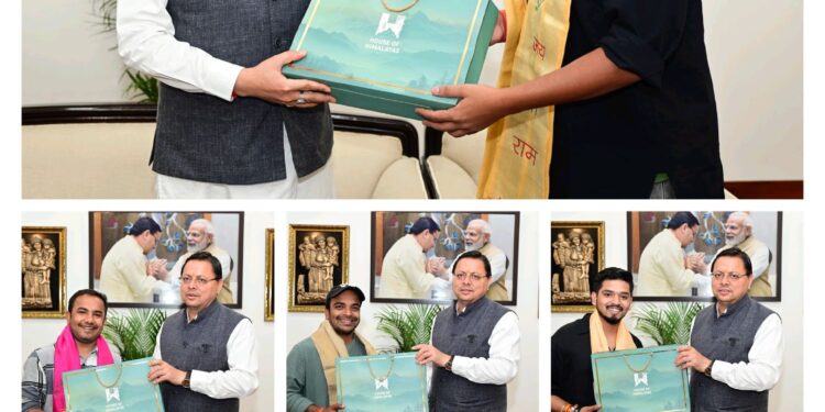 देहरादून पहुँचे लोकप्रिय यूट्यूबर और कंटेंट क्रिएटर्स, शासकीय आवास पर हुई भेंटवार्ता