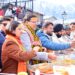 केदारनाथ में मुख्य सेवक भंडारा में मुख्यमंत्री ने श्रद्धालुओं को वितरित किया प्रसाद ,विभिन्न राज्यों से आए श्रद्धालुओं से मुख्यमंत्री ने की मुलाकात
