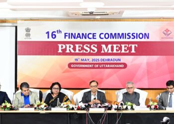 वित्त आयोग ने सराहा उत्तराखंड का वित्तीय प्रबंधन ,कहा-विकासशील राज्य में संतुलित राजकोषीय घाटा बुरी स्थिति नहीं ,  आयोग ने कहा-आय बढ़ाने के लिए प्रयास कर रहा है राज्य