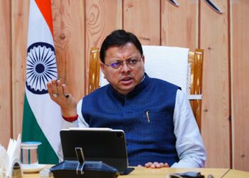 मुख्यमंत्री ने दिए सारकोट की तर्ज पर प्रत्येक जिले में दो-दो आदर्श गांव बनाने के निर्देश