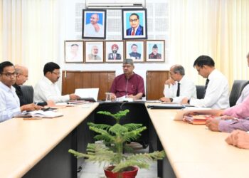 कारगिल विजय दिवस की तैयारियों को लेकर सैनिक कल्याण मंत्री गणेश जोशी ने की समीक्षा, 26 जुलाई को गांधी पार्क में होगा राज्य स्तरीय कार्यक्रम