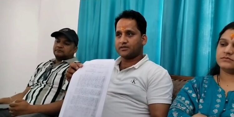 रामा जिला पंचायत सीट पर हरिमोहन नेगी के नामांकन पर सस्पेंस बरकरार, हाईकोर्ट और निर्वाचन आयोग के आदेशों के बावजूद उलझन जारी