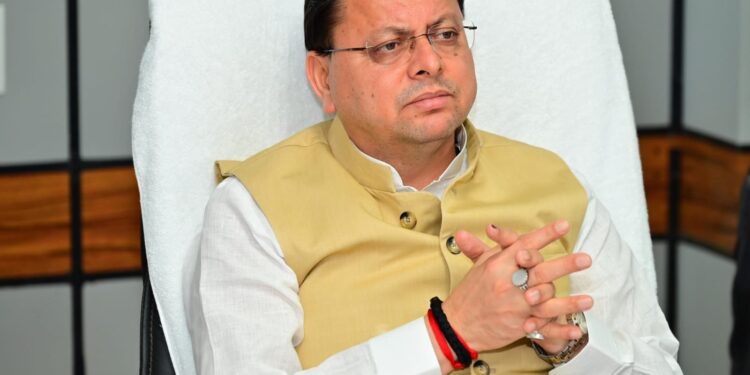 मुख्यमंत्री  पुष्कर सिंह धामी आपदा राहत हेतु अपना एक माह का वेतन देंगे