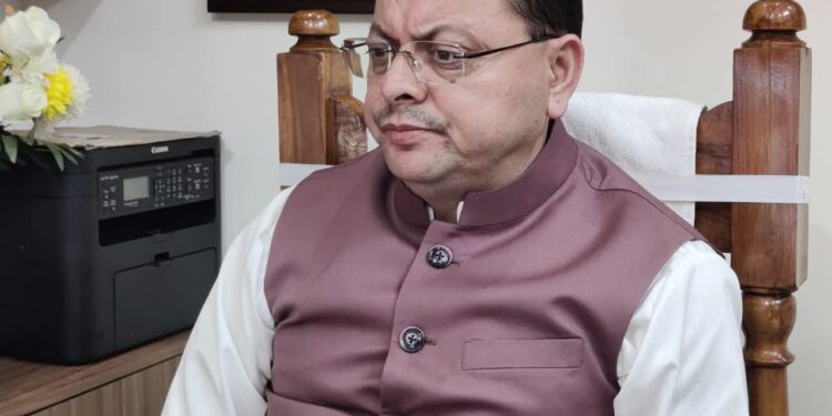 मौसम विभाग द्वारा जारी रेड तथा ऑरेंज अलर्ट को लेकर मुख्यमंत्री ने अधिकारियों के साथ की उच्च स्तरीय बैठक,  तीन दिनों के लिए रेड एवं ऑरेंज एलर्ट  सीएम ने कहा-एलर्ट रहें अधिकारी