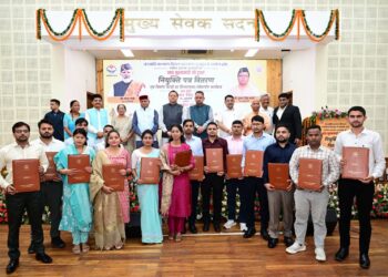 सरकार जनजाति समाज के कल्याण के लिए संकल्पबद्ध – मुख्यमंत्री धामी