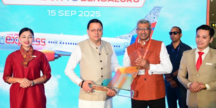 मुख्यमंत्री  पुष्कर सिंह धामी ने एयर इंडिया एक्सप्रेस की देहरादून-बेंगलुरु हवाई सेवा का किया शुभारंभ