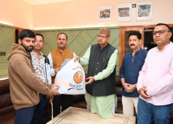 आपदा प्रभावितों से मिले कैबिनेट मंत्री गणेश जोशी, कहा- राज्य सरकार हर संभव मदद के लिए प्रतिबद्ध