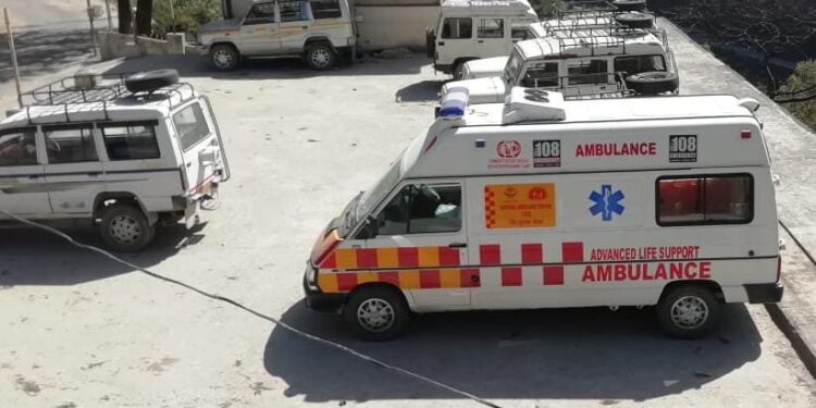 उत्तराखंड: दीपावली पर 108 एंबुलेंस सेवा ‘फुल अलर्ट’ पर, 272 एंबुलेंस मुस्तैद; महानिदेशक ने की तैयारियों की समीक्षा