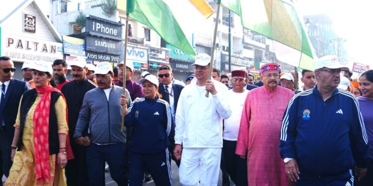 मुख्यमंत्री पुष्कर सिंह धामी ने किया यूनिटी मार्च वॉकथॉन का शुभारंभ, सरदार पटेल को दी श्रद्धांजलि