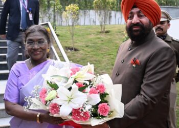 राष्ट्रपति मुर्मू ने देहरादून में किया राष्ट्रपति निकेतन के नए युग का शुभारंभ,फुट ओवर ब्रिज और घुड़सवारी क्षेत्र बने आधुनिकता, सुरक्षा और परंपरा के प्रतीक