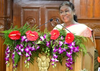 राष्ट्रपति के अभिभाषण में निखरे महिला उत्थान के रंग,सरकार के महिला सशक्तिकरण के प्रयासों को पंख लगा गईं राष्ट्रपति,स्वर्गीय गौरा देवी से लेकर वंदना कटारिया तक के नामों का उल्लेख