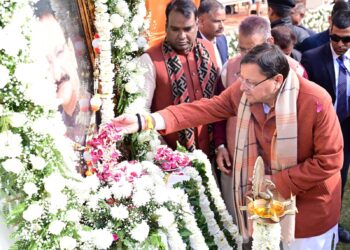 ​सीएम धामी ने दी स्व. उमेश अग्रवाल को श्रद्धांजलि: बोले- संगठन और जनसेवा को समर्पित रहा उनका जीवन