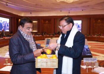 केंद्रीय सड़क परिवहन एवं राजमार्ग मंत्री की अध्यक्षता में आयोजित राष्ट्रीय राजमार्ग परियोजनाओं की हुई समीक्षा,बैठक में मुख्यमंत्री ने राज्य की प्रस्तावित सड़क परियोजनाओं को लेकर की पैरवी