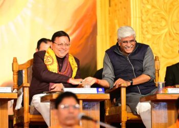 हरिद्वार: मुख्यमंत्री धामी और केंद्रीय मंत्री शेखावत ने ‘ध्वज वंदन समारोह’ के साथ किया शताब्दी समारोह का शंखनाद