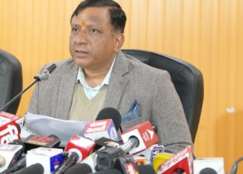 देहरादून सचिवालय में कैबिनेट की बेहद महत्वपूर्ण बैठक संपन्न   बैठक में राज्य के विकास, बजट और जनता को राहत देने वाले कई बड़े फैसलों पर मुहर लगी