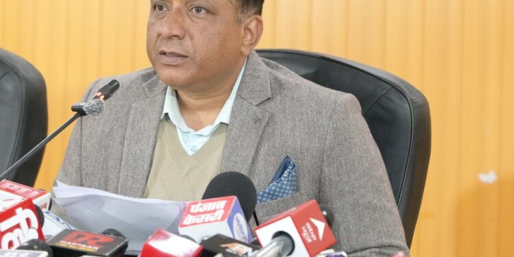 देहरादून सचिवालय में कैबिनेट की बेहद महत्वपूर्ण बैठक संपन्न   बैठक में राज्य के विकास, बजट और जनता को राहत देने वाले कई बड़े फैसलों पर मुहर लगी