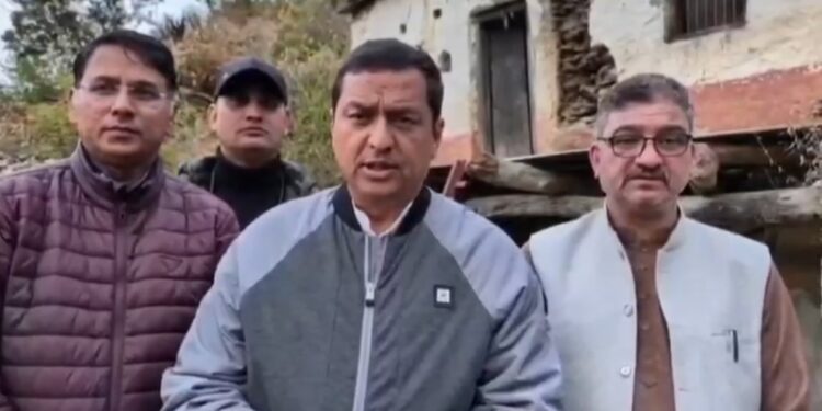 पहाड़ों की खाली होती दहलीज पर पहुंचे सांसद अनिल बलूनी; निर्जन गाँव ‘पातली’ से दिया पलायन रोकने का बड़ा संदेश