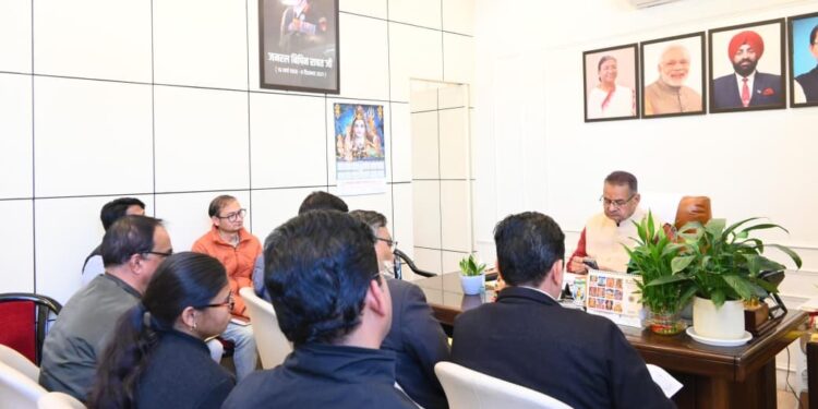 कैबिनेट मंत्री गणेश जोशी ने परखी विकास कार्यों की रफ्तार; पेयजल समस्याओं को 3 दिन में हल करने के सख्त निर्देश।